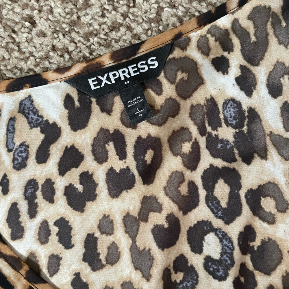 Express leopard blouse - Picture 2 of 3